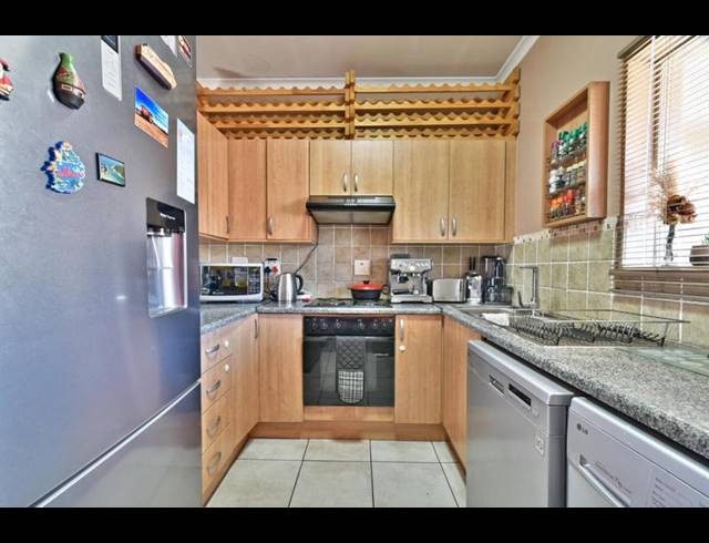 2 BEDROOM APARTMENT FOR SALE IN MEREDALE